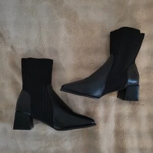 Chic Black Heeled Boots